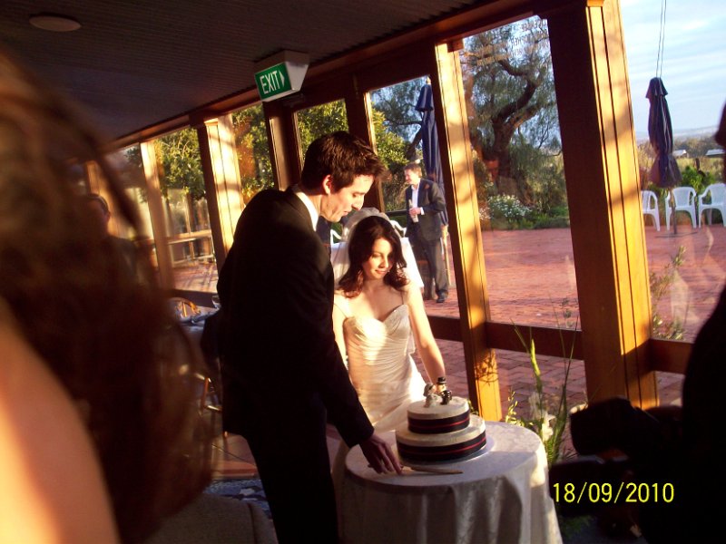 The formal cake cutting photos