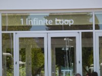 USA2016-167  Apple HQ at 1 Infinite Loop : 2016, August, Betty, US, holidays
