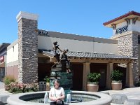 USA2016-299  Livermore Premium Shopping Centre : 2016, August, Betty, US, holidays