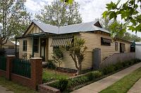  The front, from Gurwood Street